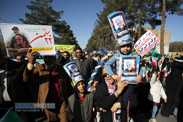 فجر سلیمانی | راهپیمایی مردم بیرجند در یوم الله ۲۲ بهمن