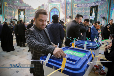 انتخابات مجلس یازدهم و انتخابات میاندوره ای مجلس خبرگان رهبری در تهران