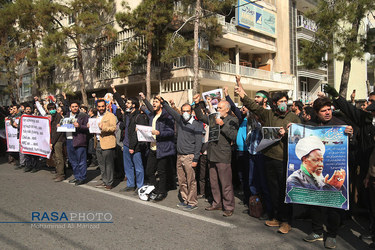 تجمع جمعی از طلاب و دانشجویان در حمایت از مسلمانان هند