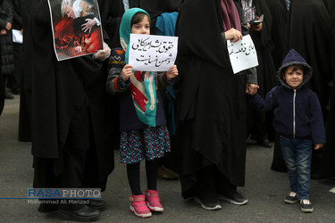 تجمع جمعی از طلاب و دانشجویان در حمایت از مسلمانان هند