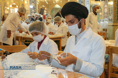 کارگاه جهادی تولید ماسک در حسینیه بنی فاطمه اصفهان