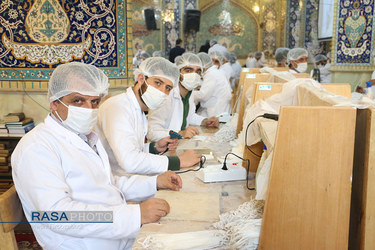 کارگاه جهادی تولید ماسک در حسینیه بنی فاطمه اصفهان