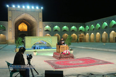 ضبط برنامه تلوزیونی قرائت دعای ابوحمزه در مسجد جامع اصفهان