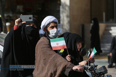 راهپیمایی یوم الله ۲۲ بهمن در مشهد مقدس