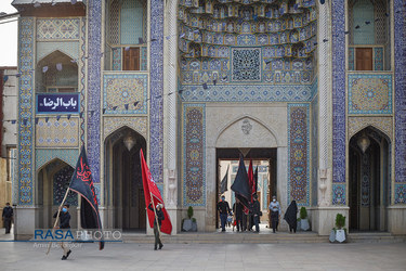 آیین تعویض پرچم حرم حضرت احمد بن موسی الکاظم در شیراز