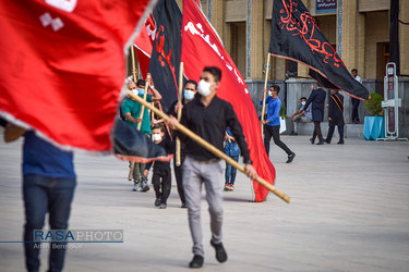 آیین تعویض پرچم حرم حضرت احمد بن موسی الکاظم در شیراز