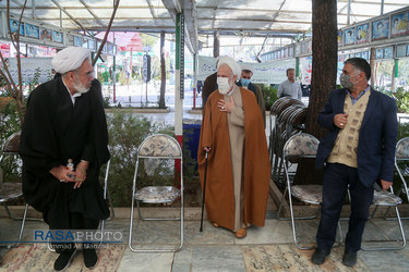 تجدید پیمان اعضای دفتر مقام معظم رهبری در قم با امام و شهدا