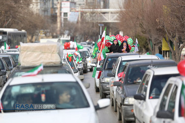 راهپیمایی خودرویی ۲۲ بهمن در همدان