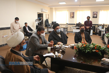 بازدید رئیس سازمان اوقاف و امور خیریه استان قم از خبرگزاری رسا