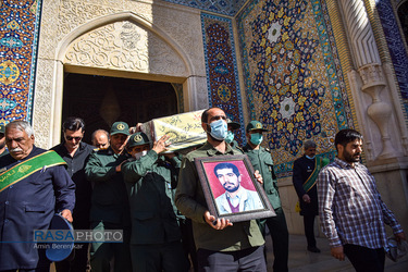 تشییع پیکر شهید «محمد علیپور اصطهباناتی» پس از ۳۸ سال در شیراز