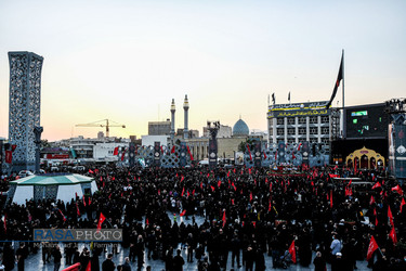 وداع با پیکر شهدا مدافع حرم در میدان امام حسین (ع) تهران