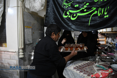 حضور امام جمعه و مسئولین استان قم در منزل طلبه شهید مدافع امنیت