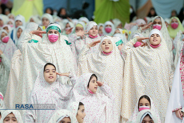 مراسم جشن تکلیف دختران دانش‌آموز با حضور مقام معظم رهبری