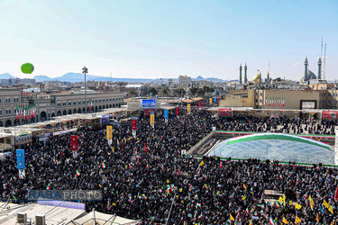 راهپیمایی باشکوه مردم قم در جشن پیروزی انقلاب