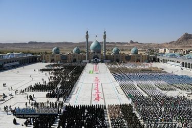 مراسم صبحگاه مشترک نیروهای مسلح در مسجد مقدس جمکران