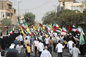 راهپیمایی نمازگراران جمعه قم علیه جنایات صهیونیست‌ها در غزه و لبنان