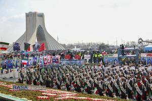 راهپیمایی سالروز پیروزی انقلاب اسلامی در تهران