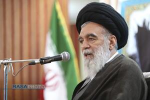 اولین اجلاسیه سراسری ایمان و‌امید امام خمینی (ره) در اندیشه امام خامنه‌ای