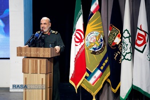 تصاویری از فرمانده شهید سپاه پاسداران انقلاب اسلامی سردار حسین سلامی