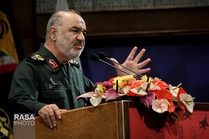 تصاویری از فرمانده شهید سپاه پاسداران انقلاب اسلامی سردار حسین سلامی