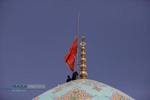 تجمع خونخواهی مردم قم و تعویض پرچم مسجد مقدس جمکران