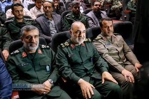 تصاویری از فرمانده شهید هوافضای سپاه سردار حاجی زاده