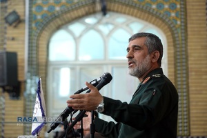 تصاویری از فرمانده شهید هوافضای سپاه سردار حاجی زاده