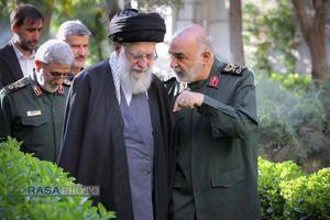 تصاویری از تعدادی شهدای حمله رژیم صهیونیستی در کنار رهبر معظم انقلاب