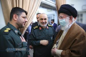 تصاویری از تعدادی شهدای حمله رژیم صهیونیستی در کنار رهبر معظم انقلاب