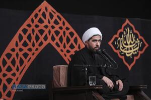 مراسم عزاداری شب هشتم محرم ۱۴۴۷ در حسینیه امام خمینی (ره)