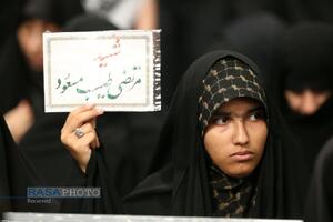 مراسم عزاداری شب عاشورای حسینی (علیه‌السلام) با حضور رهبر انقلاب