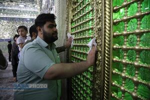 آیین غبارروبی حرم مطهر بانوی کرامت (س) با حضور اصحاب رسانه