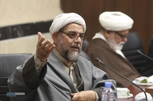 محفل خاطره‌گویی رزمندگان روحانی دفاع مقدس