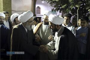 حضور آیت الله مروی در حجرات و گفتگوی صمیمی با طلاب در جریان بازدید از مدرسه علمیه جهانگیرخان قم