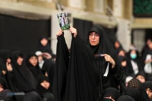 دومین شب مراسم عزاداری ایام شهادت حضرت فاطمةالزهرا (سلام‌الله‌علیها) در حسینیه امام خمینی (ره)