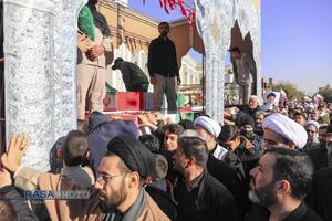 تشییع پیکر پاک ۷ شهید گمنام دفاع مقدس در قم
