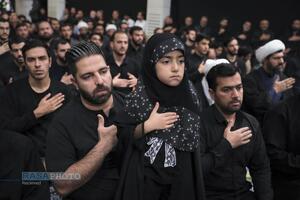 مراسم عزاداری شب شهادت حضرت فاطمةالزهرا (سلام‌الله‌علیها) در حسینیه امام خمینی (ره)