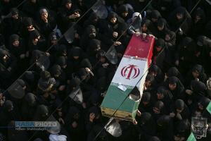 مراسم تدفین پیکر پاک شهید گمنام دفاع مقدس در مدرسه علمیه خواهران حضرت آمنه