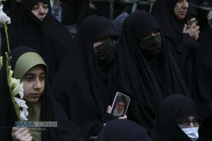 مراسم تدفین پیکر پاک شهید گمنام دفاع مقدس در مدرسه علمیه خواهران حضرت آمنه