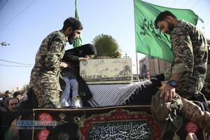 مراسم تدفین پیکر دو شهید گمنام دفاع مقدس در بوستان شهید زین الدین قم