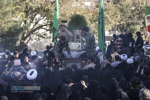مراسم تدفین پیکر دو شهید گمنام دفاع مقدس در بوستان شهید زین الدین قم