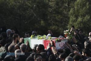 مراسم تدفین پیکر دو شهید گمنام دفاع مقدس در بوستان شهید زین الدین قم