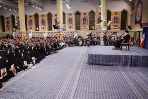 دیدار خانواده شهدای اقتدار با رهبر انقلاب در روز میلاد امیرالمومنین (علیه‌السلام)