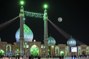 مسجد مقدس جمکران؛ تجلی‌گاه وحدت و انتظار