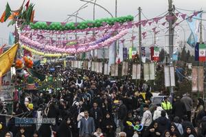 حضور میلیونی مشتاقان حضرت ولی عصر (عج) در مسیر مسجد مقدس جمکران