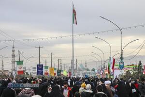 حضور میلیونی مشتاقان حضرت ولی عصر (عج) در مسیر مسجد مقدس جمکران