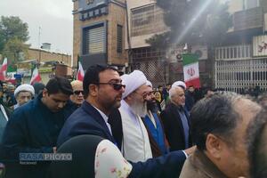 حضور آیت الله فقیهی در راهپیمایی یوم الله ۲۲ بهمن در قم