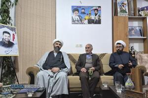 دیدار مدیرعامل خبرگزاری رسا با خانواده اولین شهید مدافع حرم چهارمحال و بختیاری