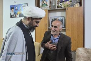 دیدار مدیرعامل خبرگزاری رسا با خانواده اولین شهید مدافع حرم چهارمحال و بختیاری