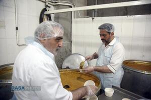 بسته بندی افطاری ساده حرم مطهر کریمه اهلبیت (س)